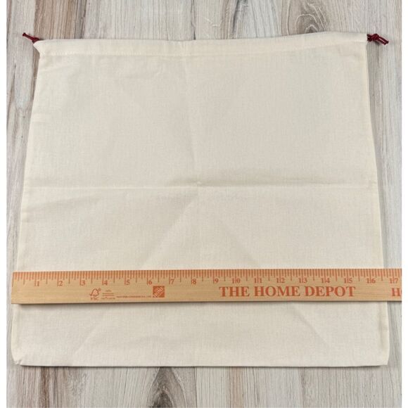 16”x16” Salvatore Ferragamo Dust Bag (Item# 0333) - Picture 3 of 4